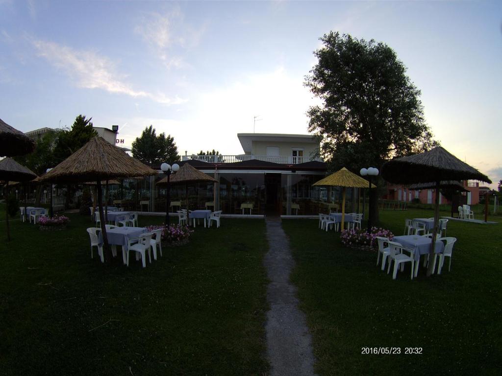 Zahrada ubytování Hotel Akrogiali
