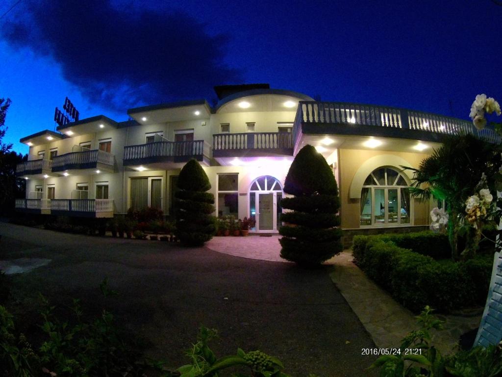 Budova, kde se hotel nachází