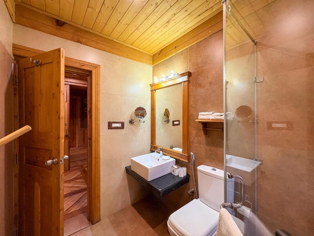 Koupelna v ubytování Shivadya - A Luxury Boutique Experience
