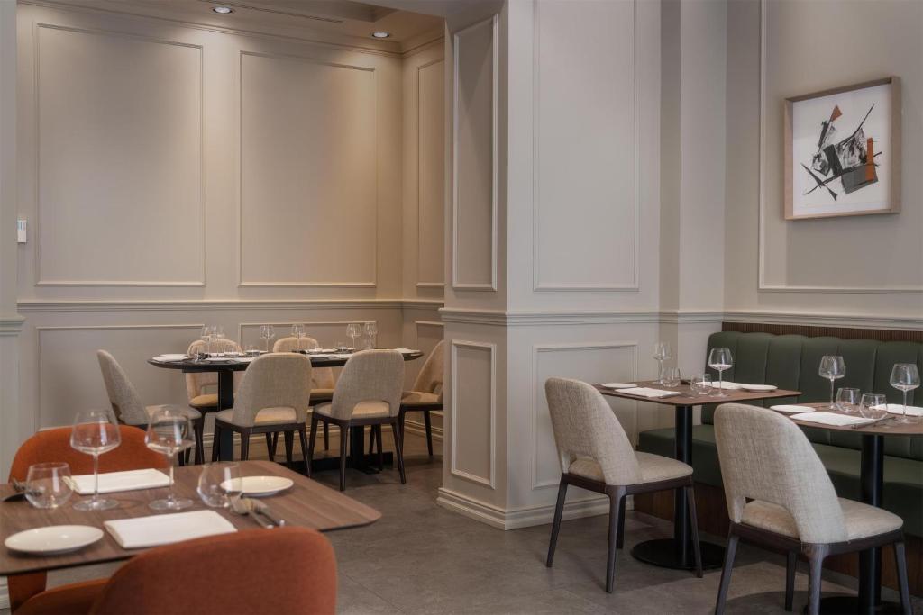 Posezení v ubytování WorldHotel Casati 18