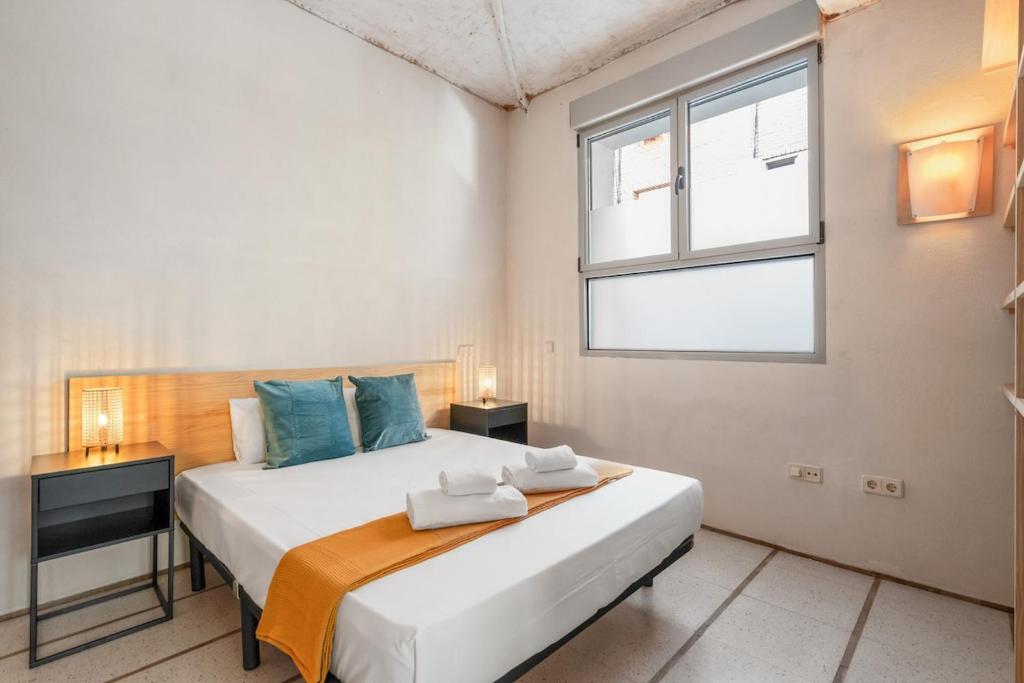 Cosy flat with good connections - Luis Ruiz 2