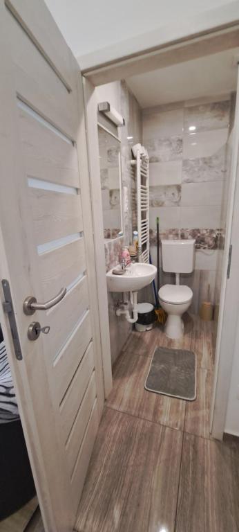 Łazienka w obiekcie Pompár Belvárosi Apartman