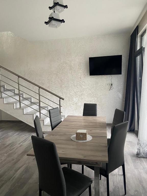 TV a/nebo společenská místnost v ubytování Cottages Ureki