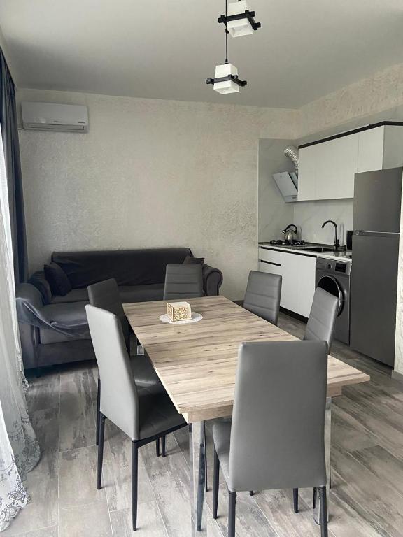 Kuchyň nebo kuchyňský kout v ubytování Cottages Ureki