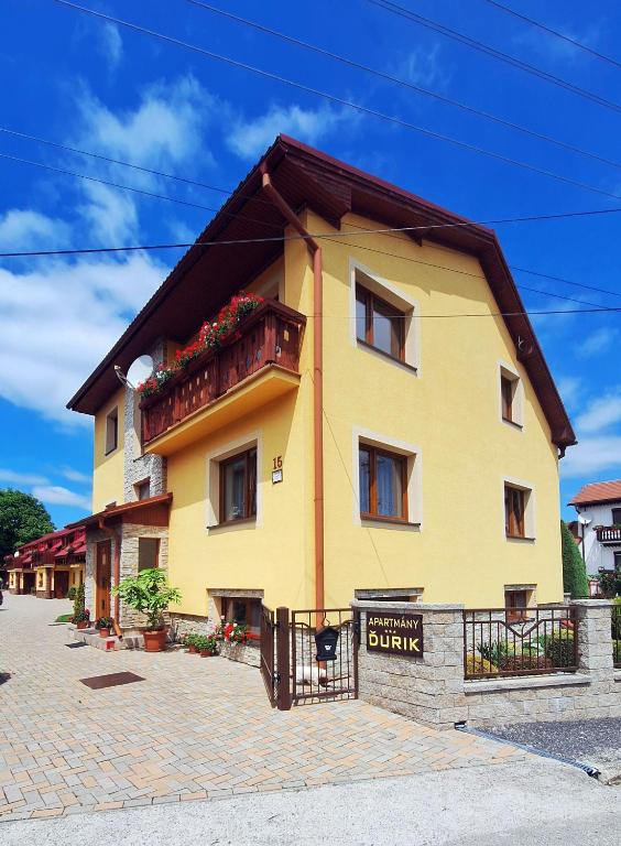 Budova, v ktorej sa penzión nachádza