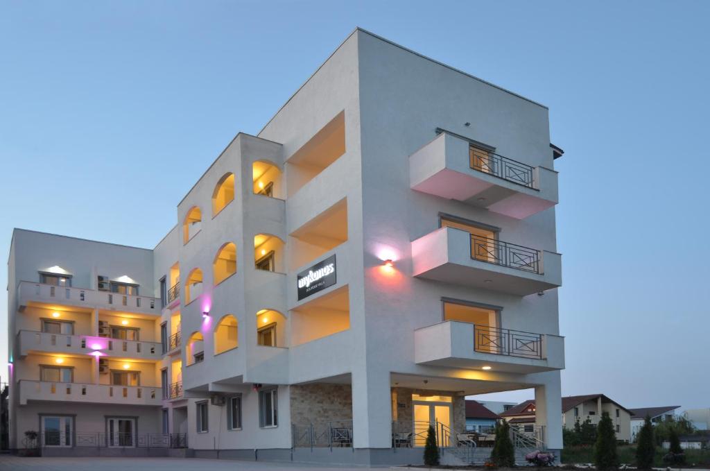 Mykonos Mamaia Boutique Villa