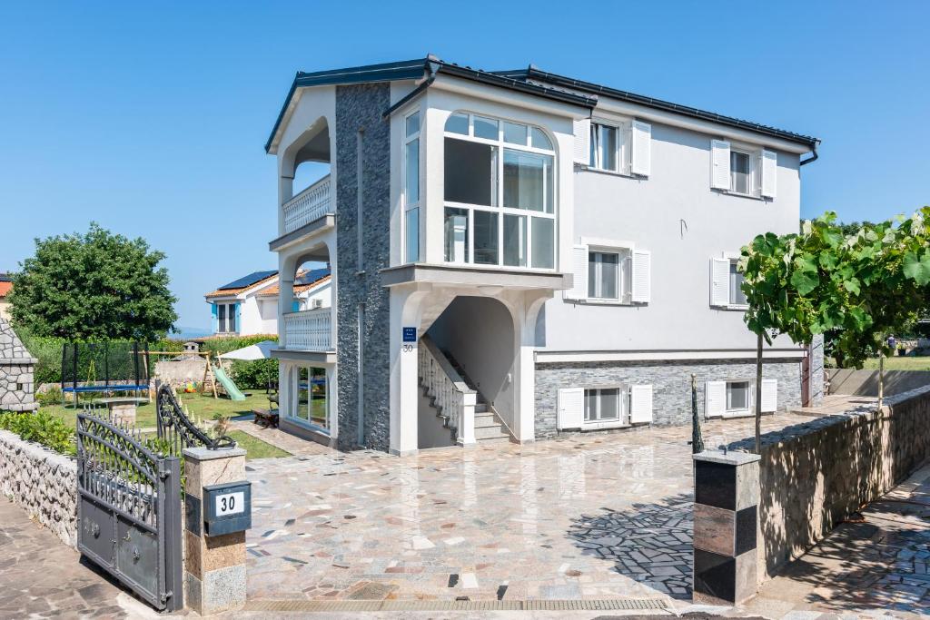 Budova, kde se apartmán nachází