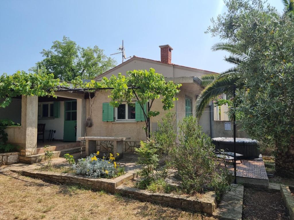 Gallery image of Hižica Pupo Apartment in Medulin