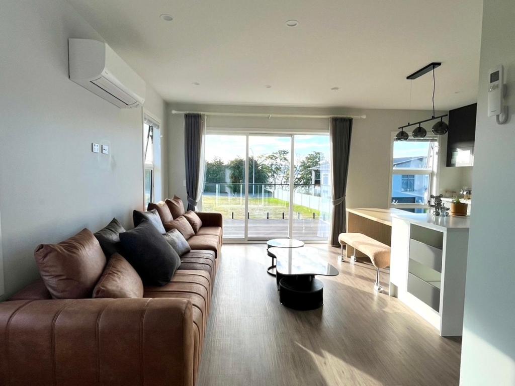 brand new Lakeside cozy deluxe - Resim 1