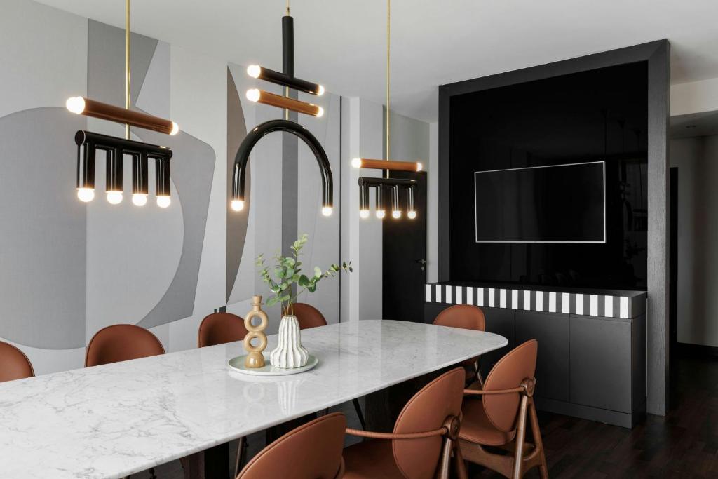 Renaissance Zurich Tower Hotel - Resim 37