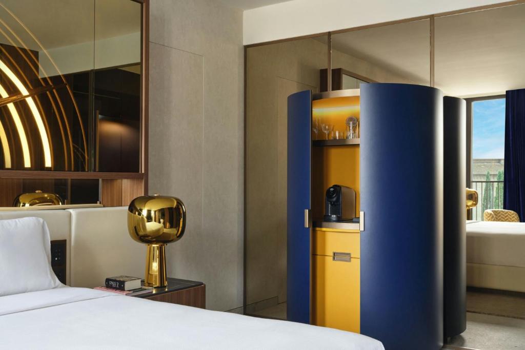 W Florence - Resim 23