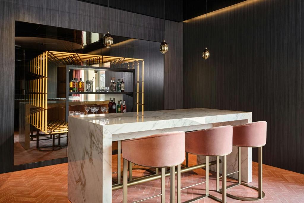 W Florence - Resim 25