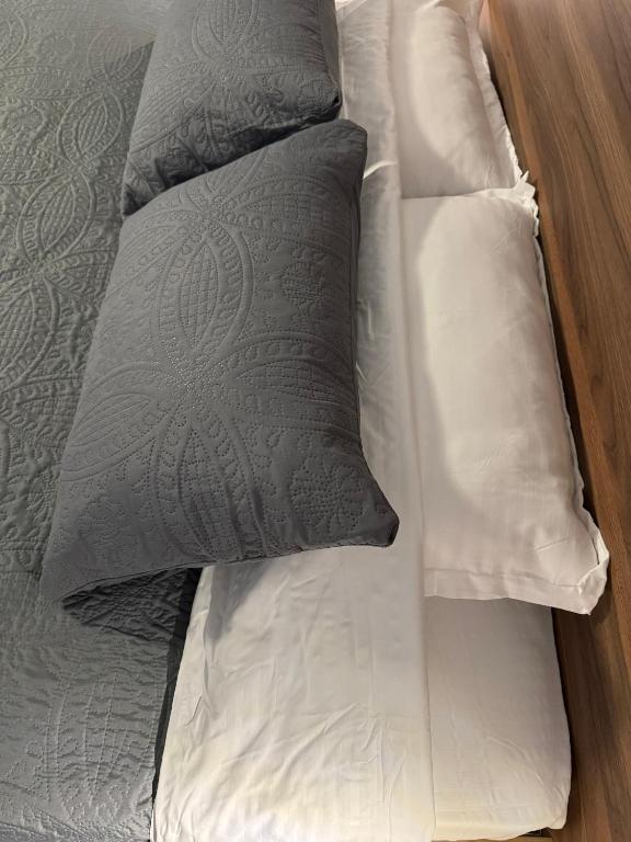 Postel nebo postele na pokoji v ubytování Fole Apart Hotel
