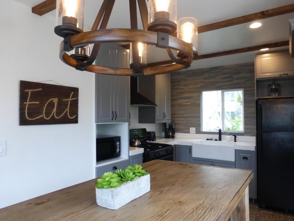 Redwood Hollow Cottages - Inspirado Equino De Dos Dormitorios/ Dos Baños
