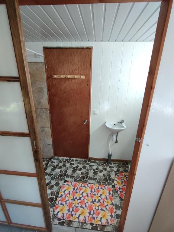 Koupelna v ubytování HAUHITI Lodge