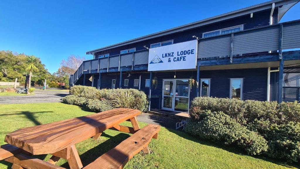 LKNZ Lodge & Cafe - Resim 6