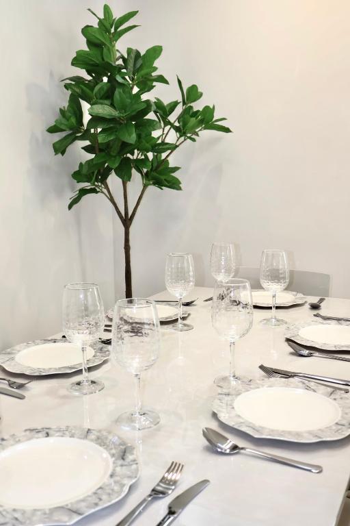 Mynd úr myndasafni af new open岸里玉出 Maison Le Blanc 白練 心斋桥道顿崛通天阁电车直达 í Osaka