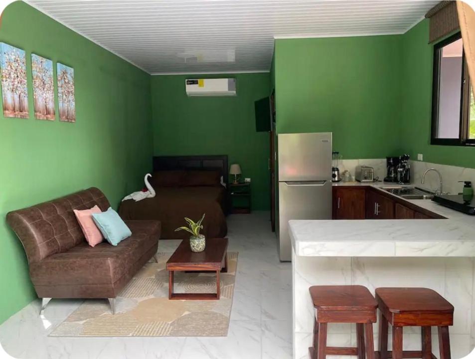 Η κουζίνα ή μικρή κουζίνα στο Apartamento Esmeralda