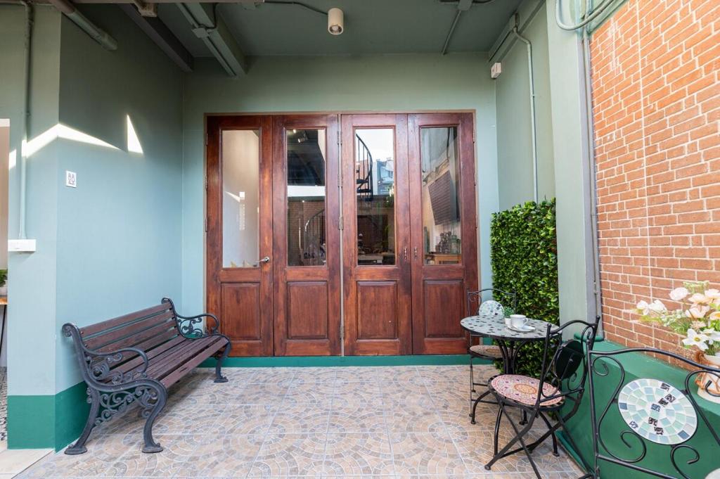 Φωτογραφία από το άλμπουμ του Bangkok Villa for Big Groups 3Mins walk MRT σε Samphanthawong