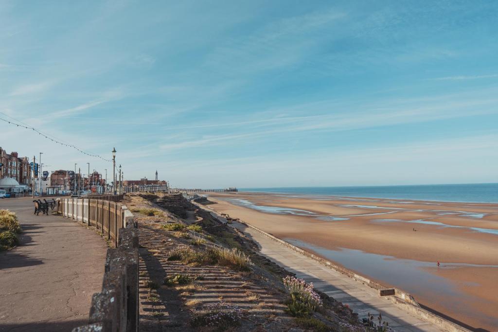 The Royal Boston Hotel by Compass Hospitality - Resim 26