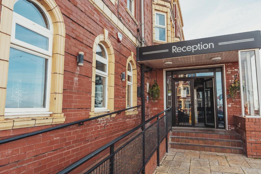 The Royal Boston Hotel by Compass Hospitality - Resim 34