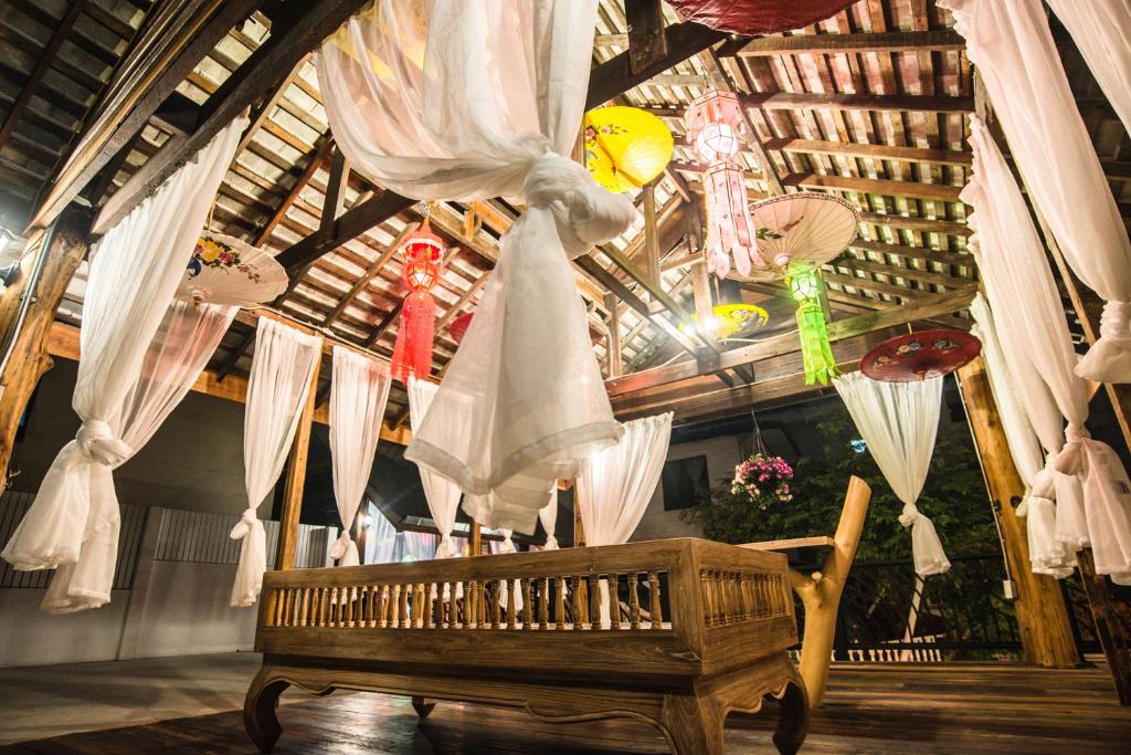 Garden Yard Inn Chiangmai - Resim 13