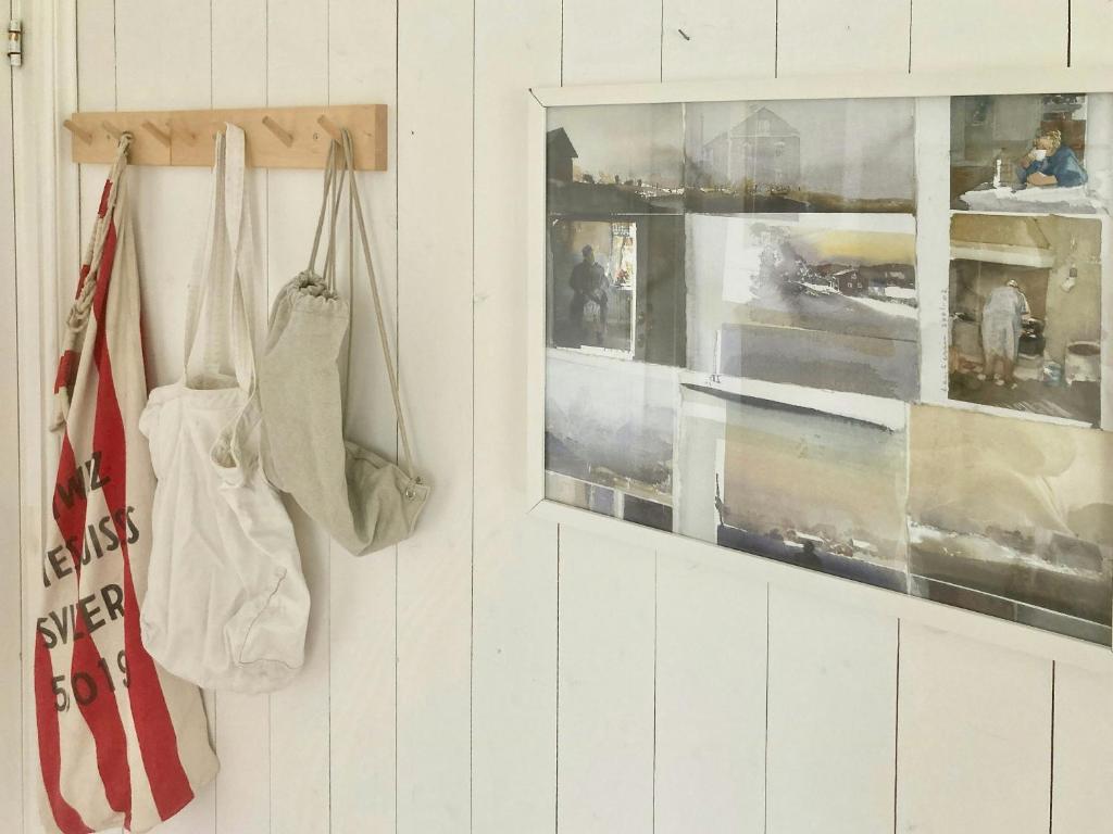 Photo de la galerie de l'établissement Farmhouse In Bohuslän Near Sea And Nature, à Hamburgsund