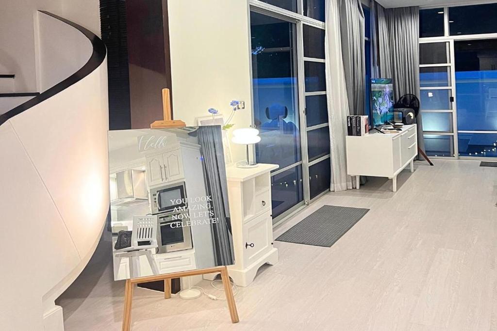Kuchyň nebo kuchyňský kout v ubytování BM Pool Villa Pattaya
