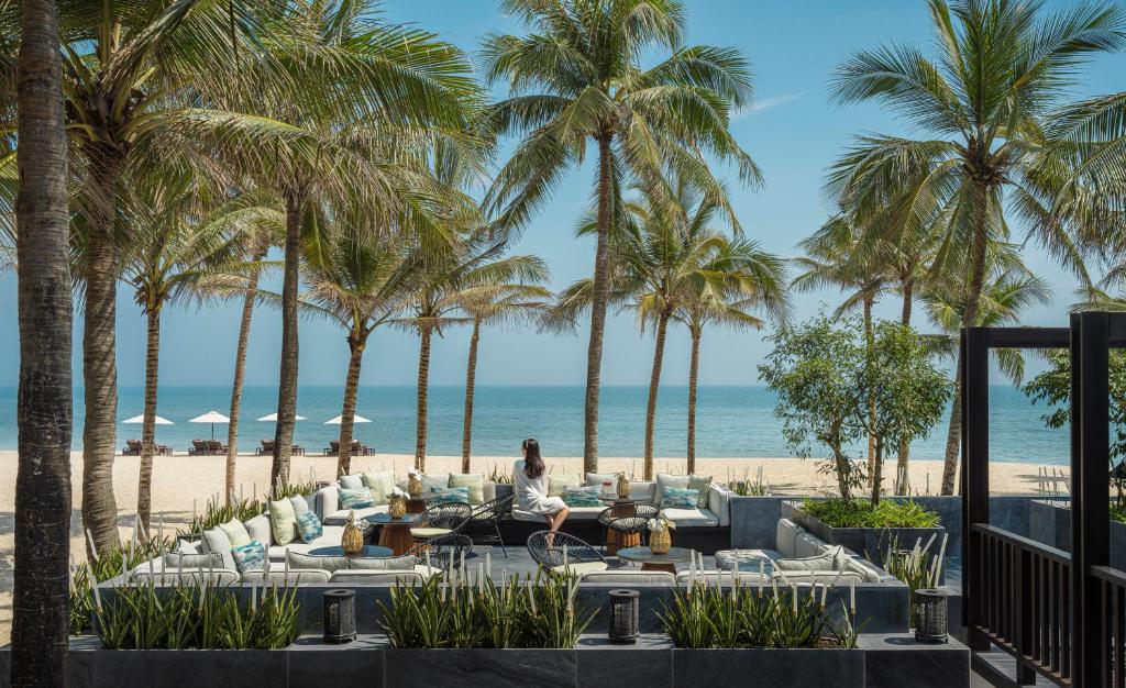 review Four Seasons Resort The Nam Hai