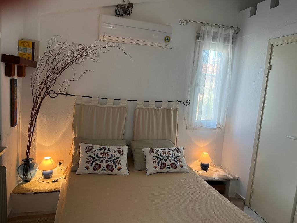Pefkoxori Maisonette 250m from the sea with garden and parking