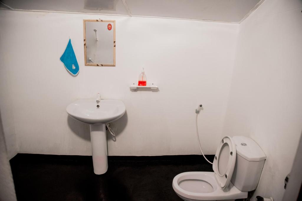 Bay Dreams Beach Hotel & Surf Camp - 9