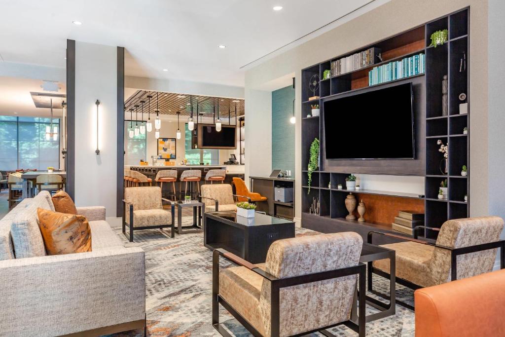 Cambria Hotel New Haven University Area photo