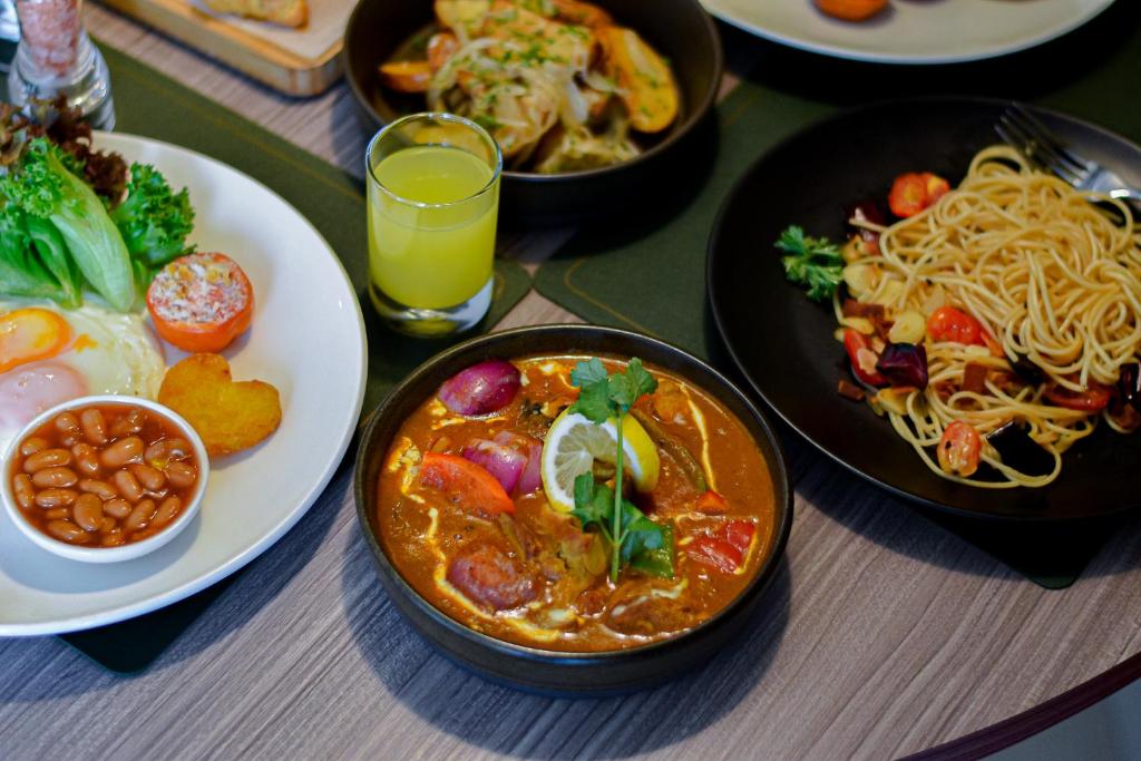 Hilton Garden Inn Bangkok Silom - Resim 40