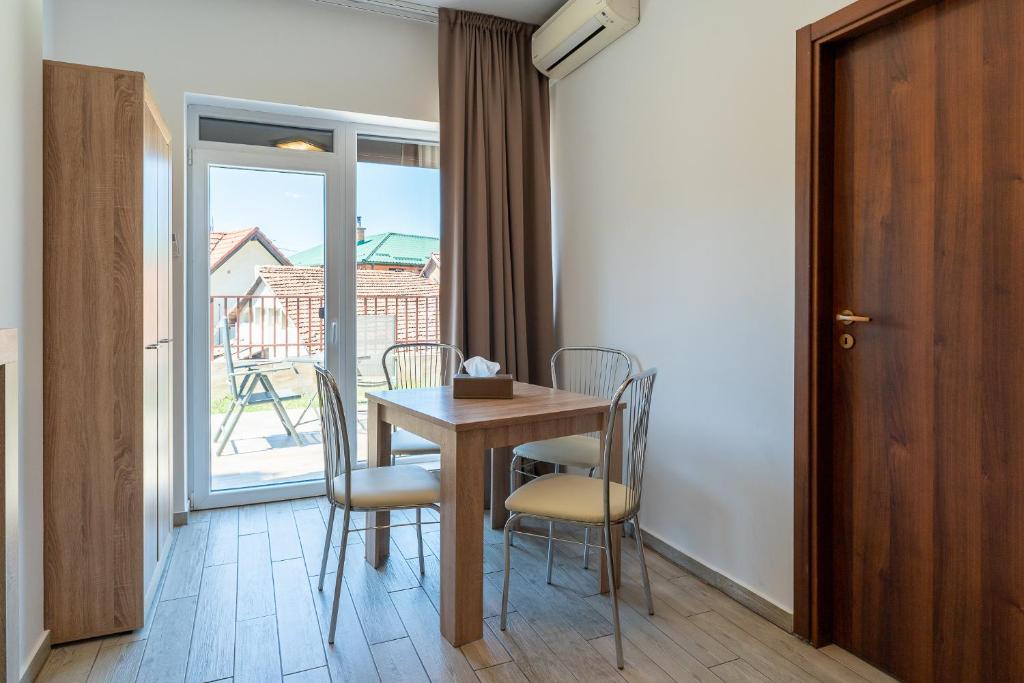 Residence iL Lago - Resim 12