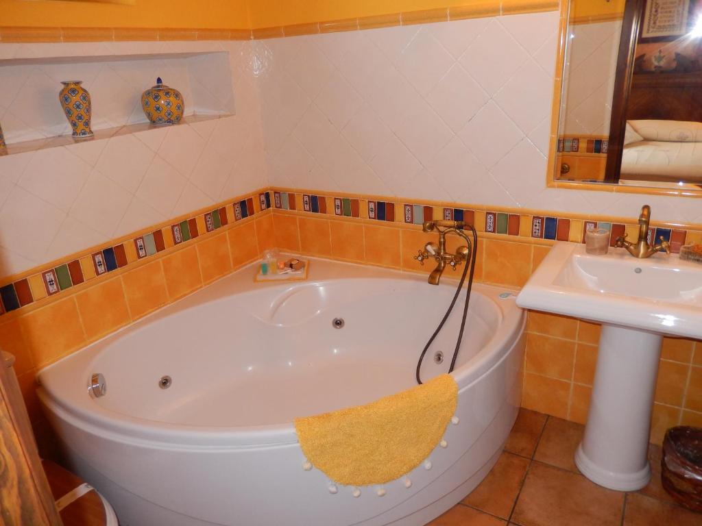 Jacuzzi Casa Rural La Casa del Médico