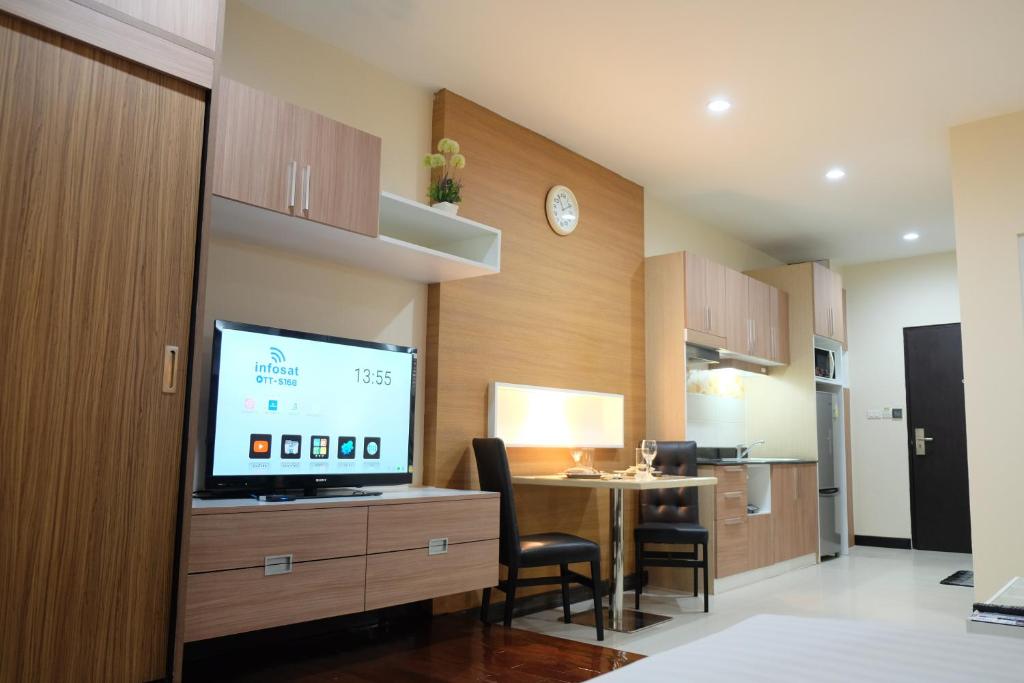 Kuchyň nebo kuchyňský kout v ubytování Eastpana Executive Residence 304 Prachinburi