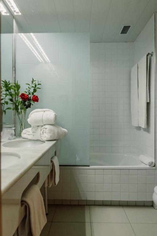 Koupelna v ubytování Hotel Lodomar Spa & Talasoterapia