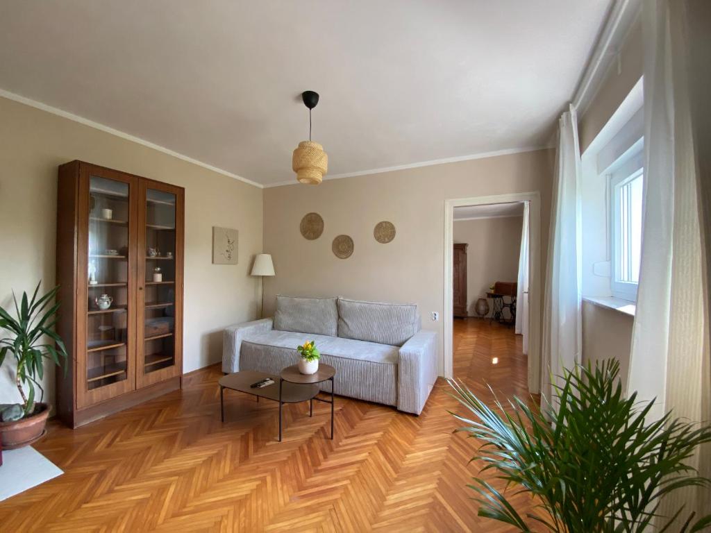 Luna Garden Apartment