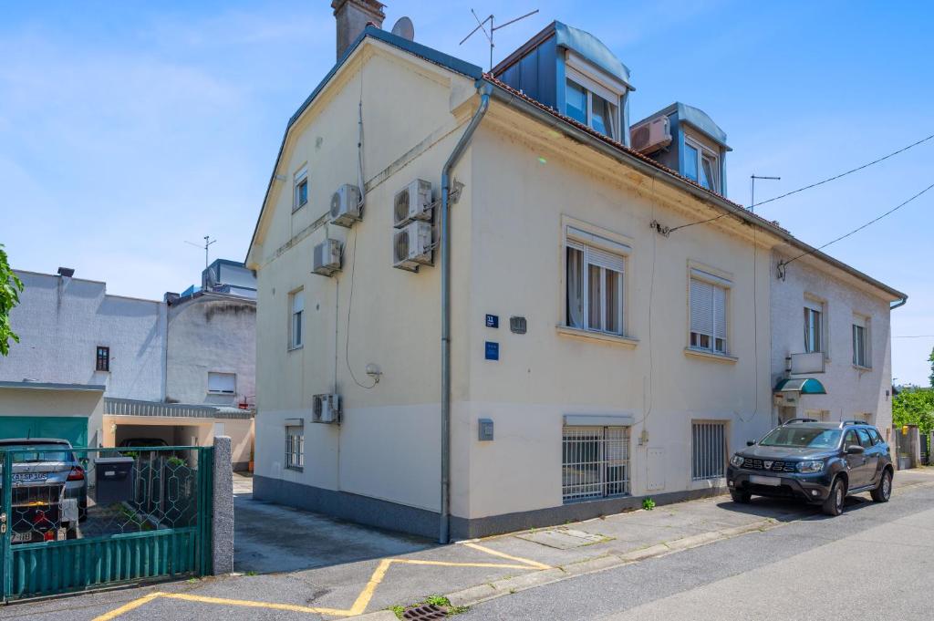 Budova, kde se apartmán nachází