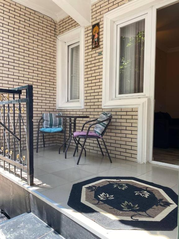 Balkón nebo terasa v ubytování Guest House Deme