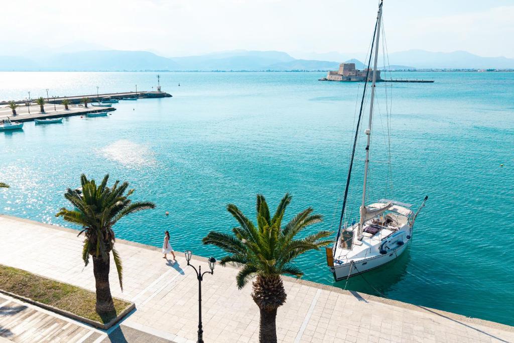 Naus Hotel - Resim 24