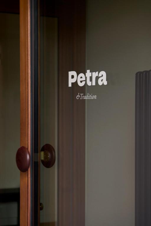 Certifikát, hodnocení, plakát nebo jiný dokument vystavený v ubytování Hotel Petra