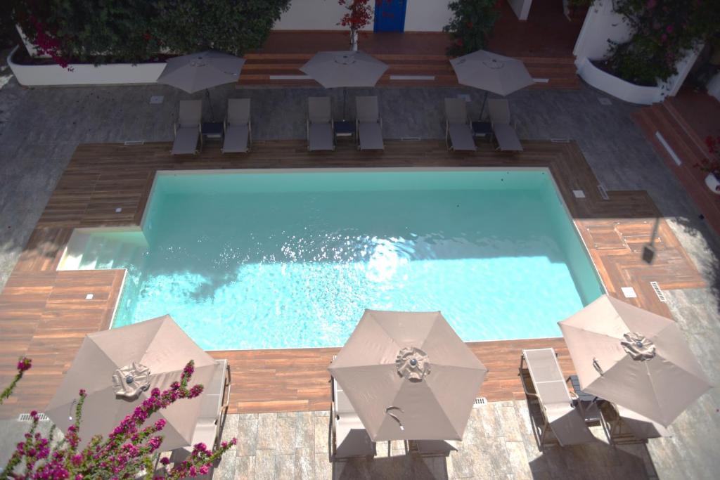 Bazén v ubytování Boutique Hotel Tilos Mare nebo v jeho okolí