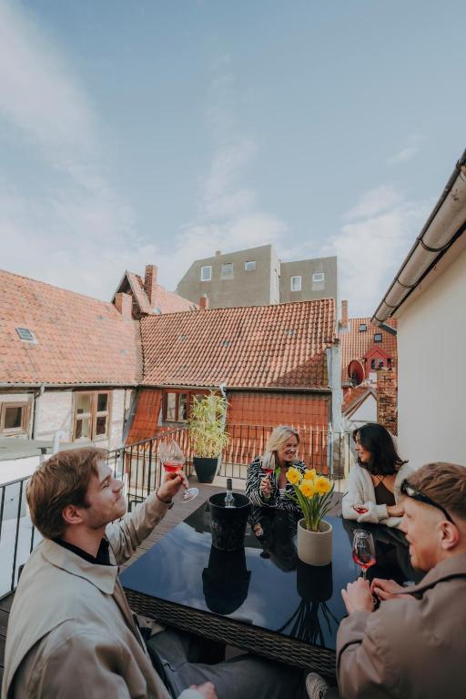 Riverside Apartments - 4