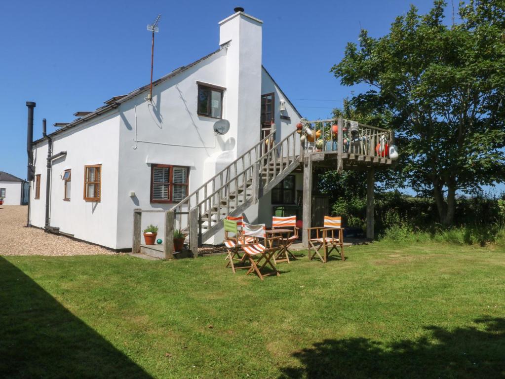 Κήπος έξω από το Borth Arian Boat House