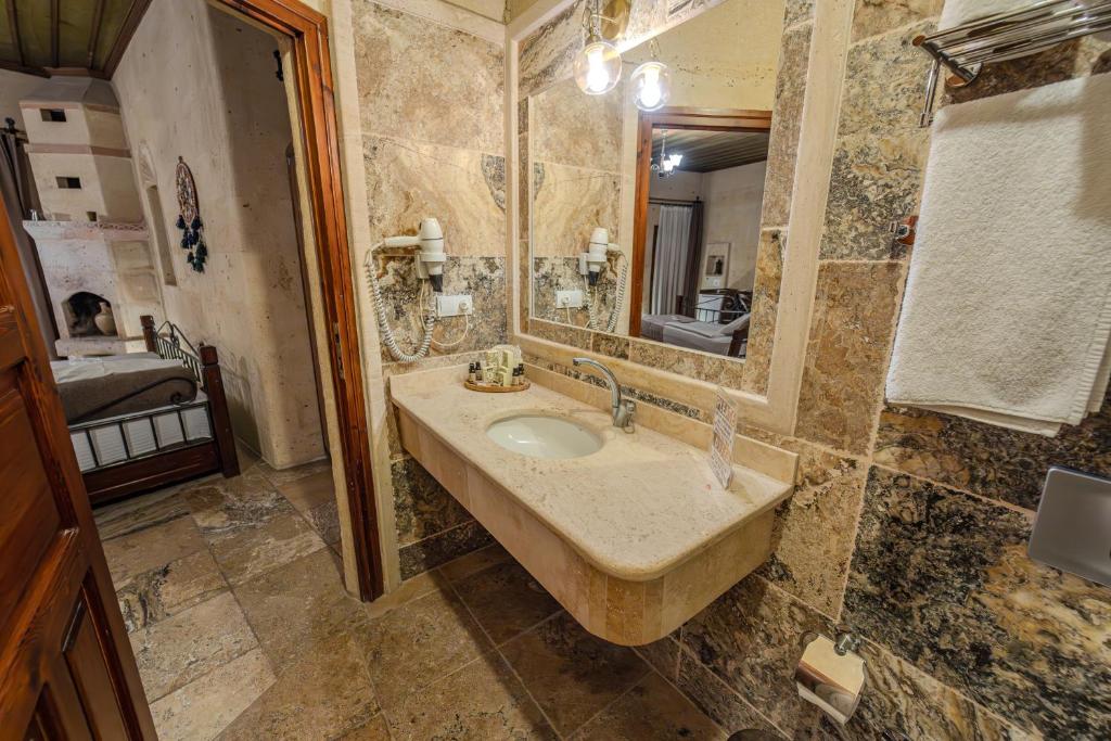 Osmanbey Cave House - 11