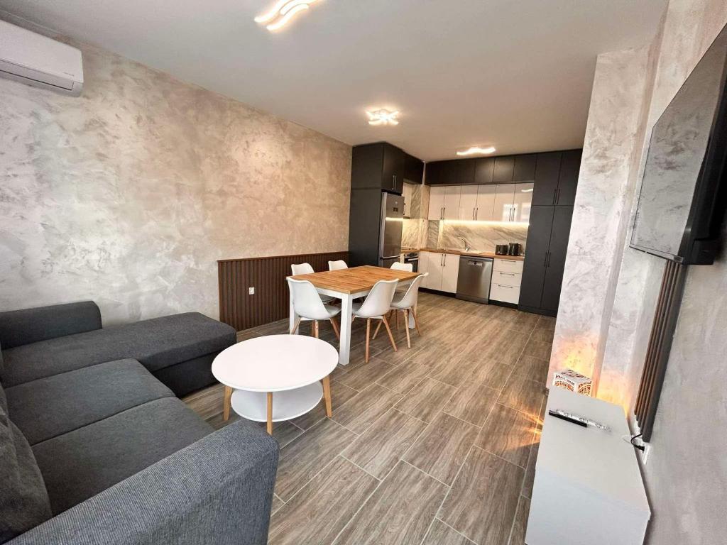 Urban Escape - 1BR With FREE Parking
