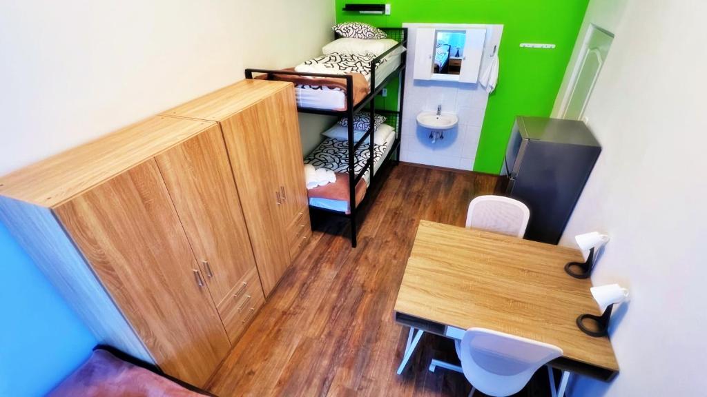 Cucina o angolo cottura di BeBudgetRooms