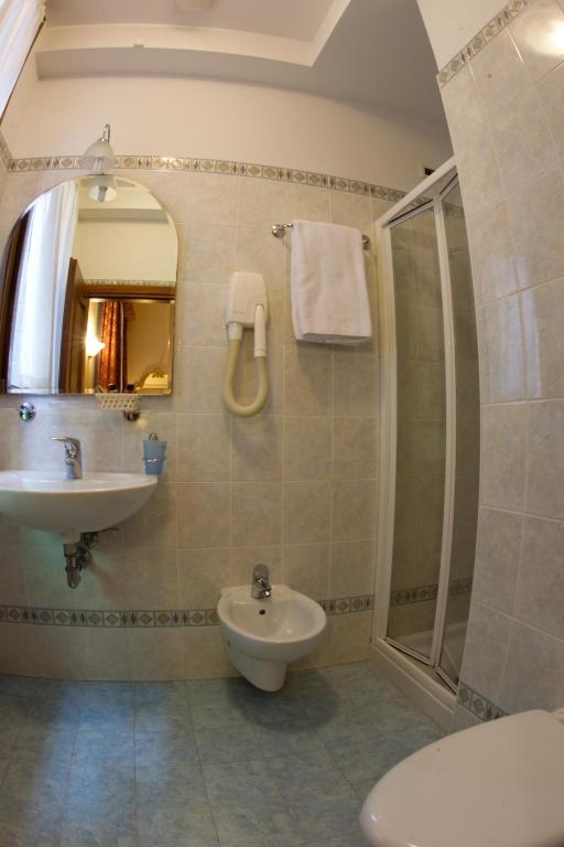 Koupelna v ubytování Locanda Poste Vecie