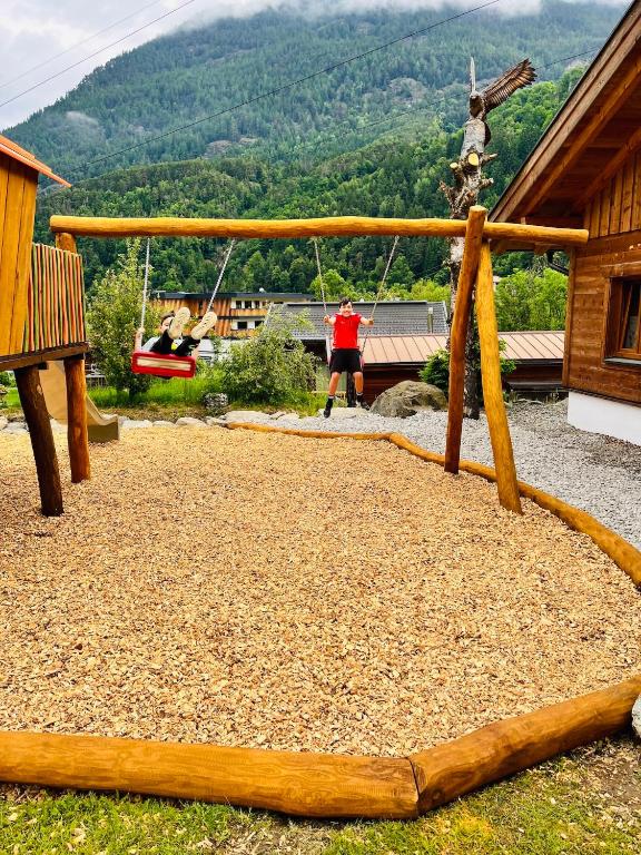Herní místnost nebo prostor pro děti v ubytování Feriendorf X-Alp Lodges Ötztal